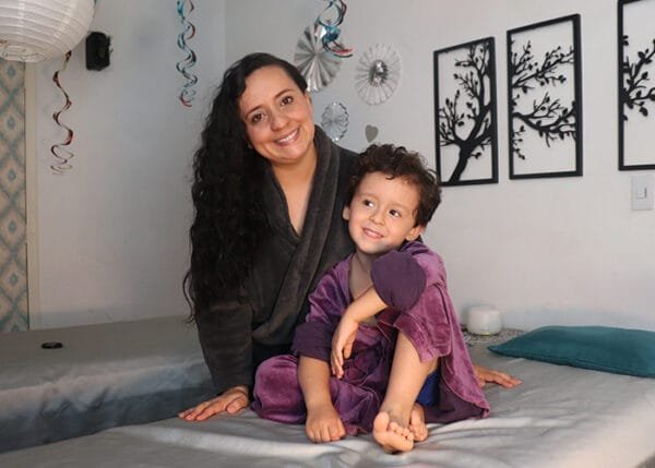 mes de mama y de las madres